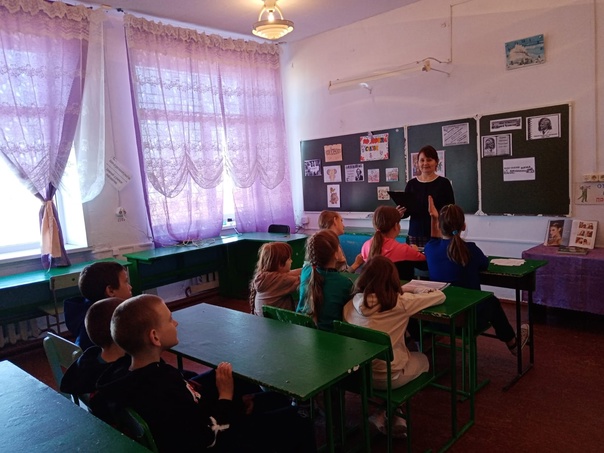Закрытие Недели детской книги и Международный день детской книги, который отмечается 2 апреля, прошли в начальной школе МКОУ &amp;quot;Дубровинская СОШ&amp;quot;..