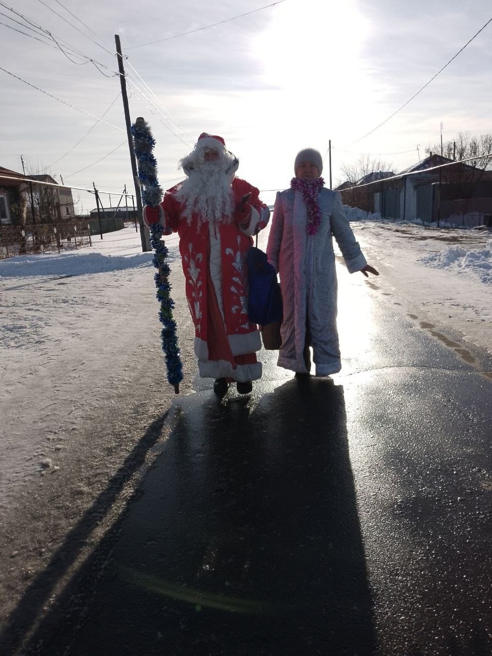 &amp;quot;С днём рождения - Дедушка Мороз&amp;quot;.